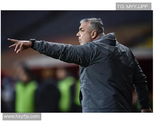 足球明星是否已踏足新疆这片热土引发球迷热议